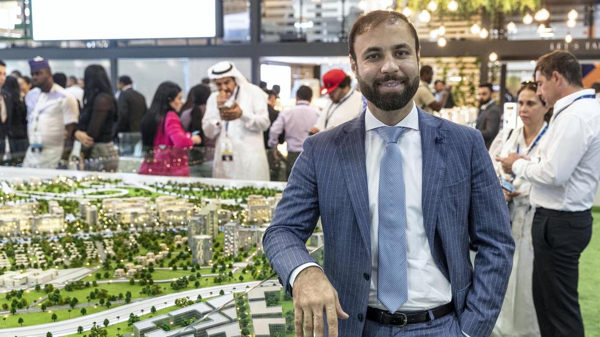 Azizi Developments sees Dubai property sector recovering in early 2021.jpg
