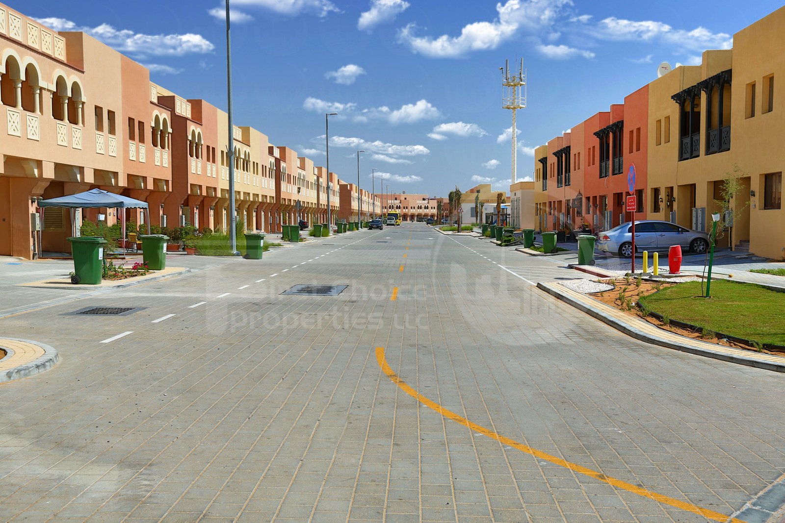 2BR - 3BR Villa  - Abu Dhabi - UAE - Hydra Village - Outside View (23).JPG