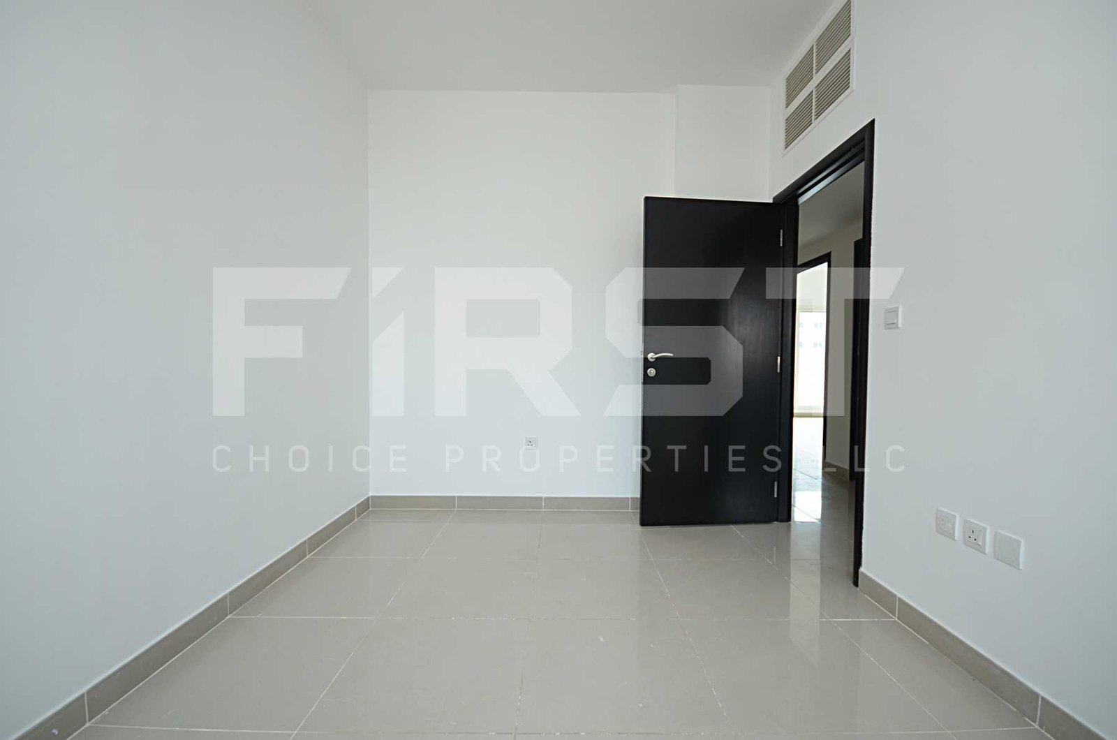 4 Bedroom Villa in Al Reef Villas Al Reef Abu Dhabi UAE 265.5 sq.m 2858 sq.ft (35).jpg