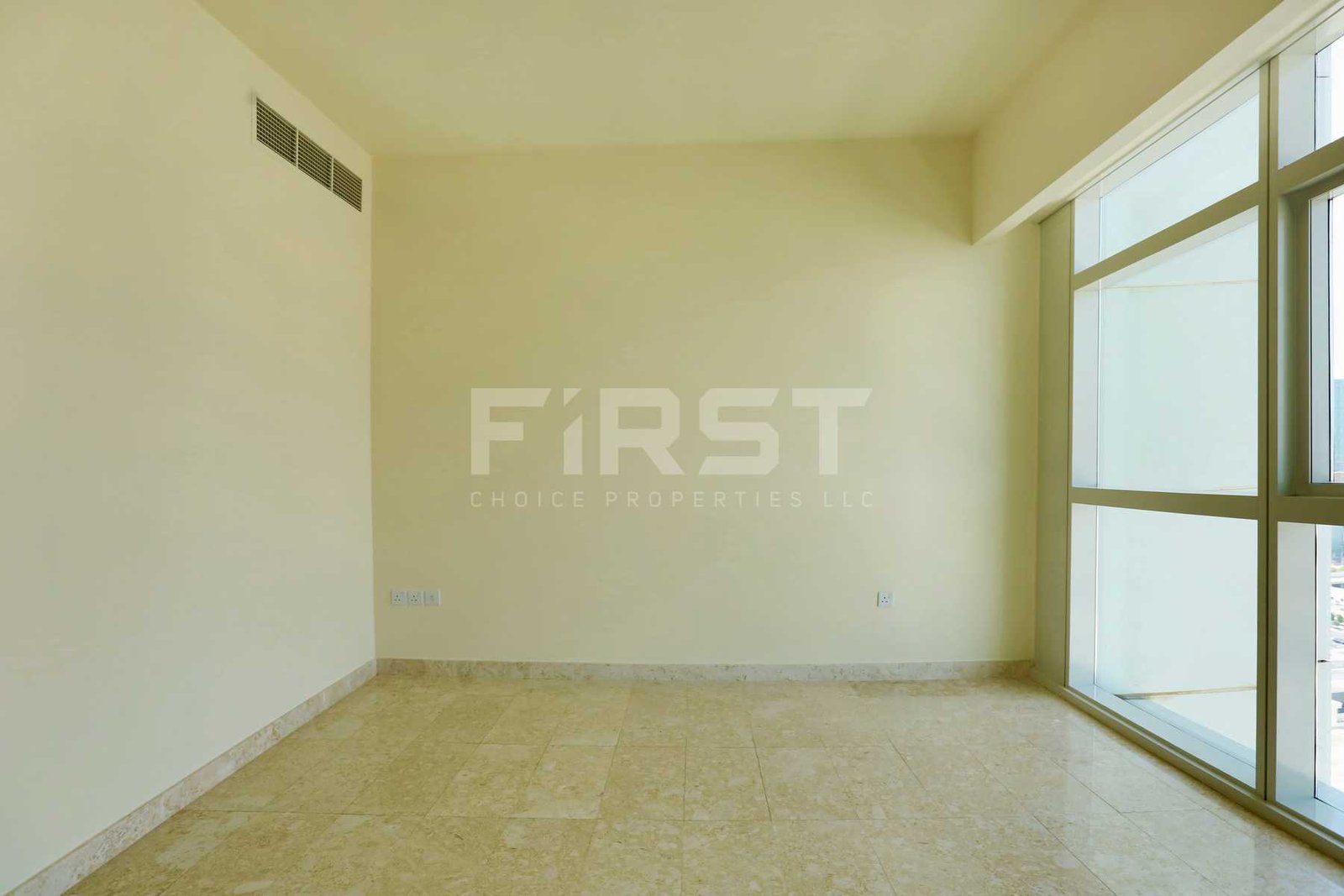 Internal Photo of 1 Bedroom Apartment in Ocean Terrace Marina Square Al Reem Island Abu Dhabi UAE (23).jpg