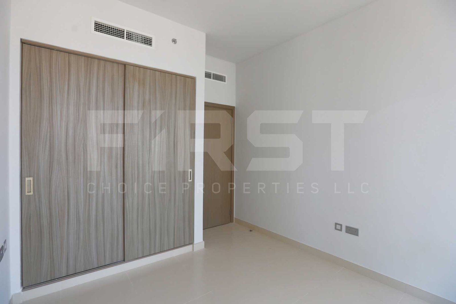 Internal Photo of 1 Bedroom Apartment in Meera Shams Al Reem Island Abu Dhabi UAE (5).jpg